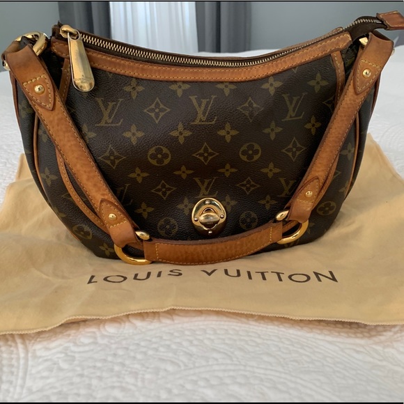 Authentic Louis Vuitton Tulum PM - Picture 5 of 17